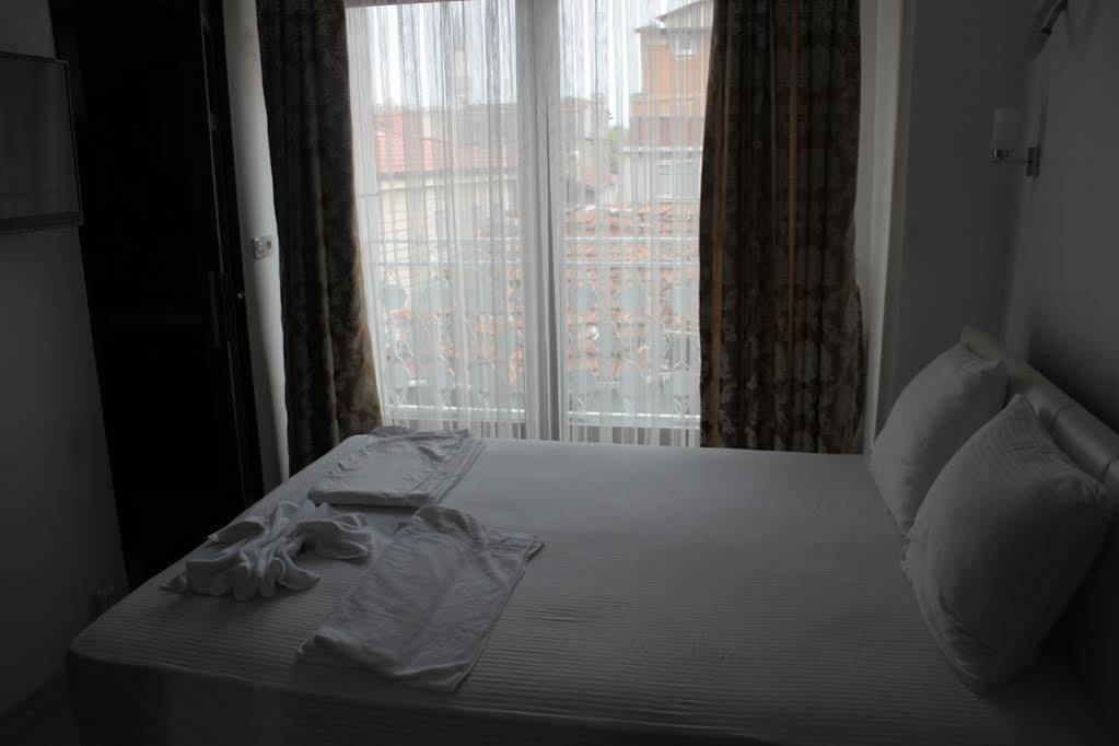 Sultanahmet Deluxe Hotel Istanbul Exterior photo