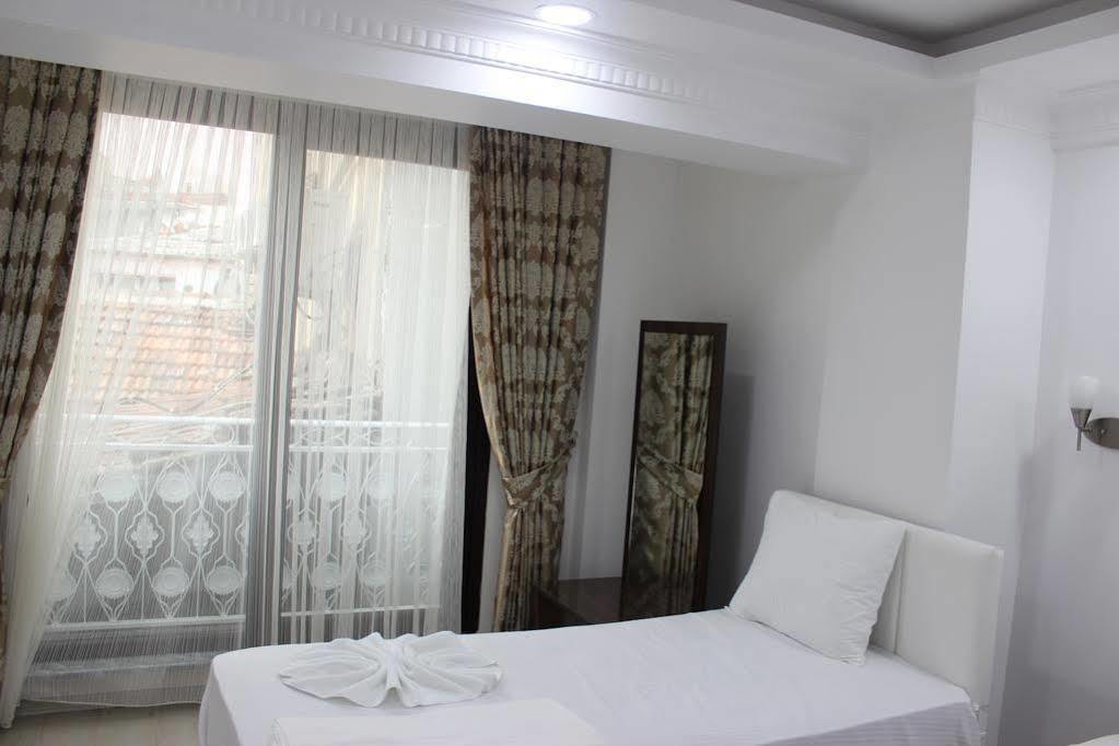 Sultanahmet Deluxe Hotel Istanbul Exterior photo